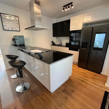 Exklusives Penthouse In !! Apartment